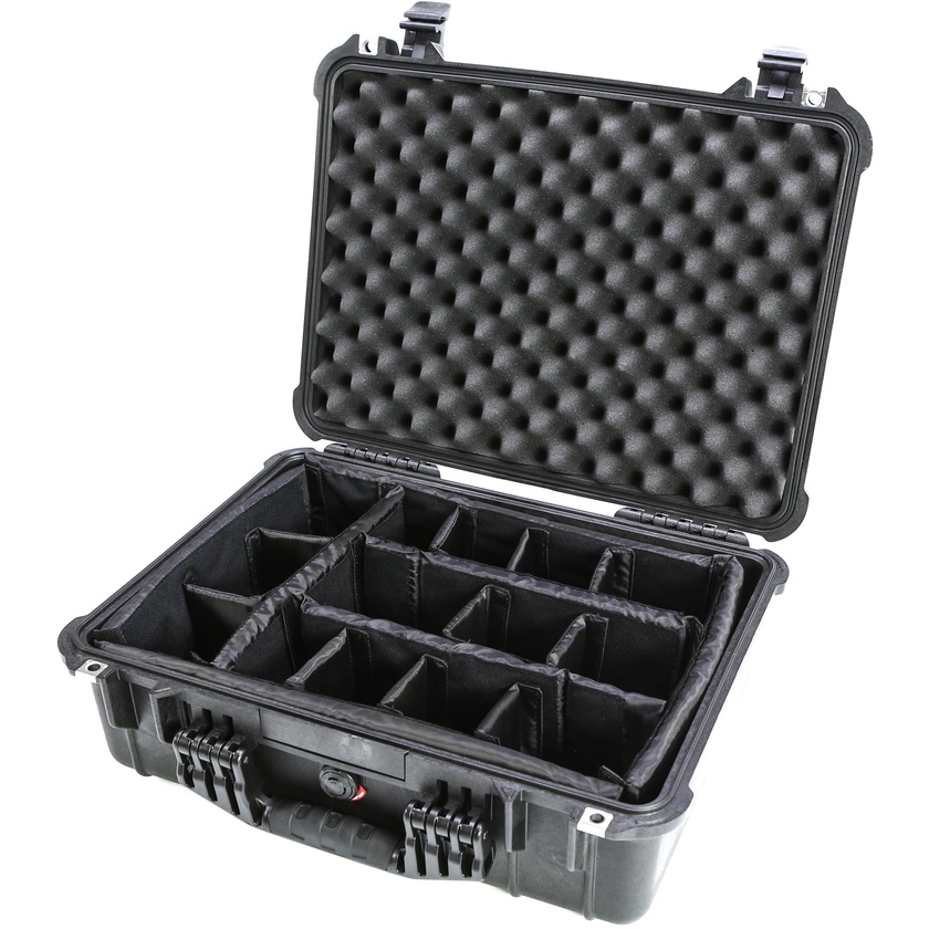 Pelican 1524 Case with Padded Dividers (Black)
